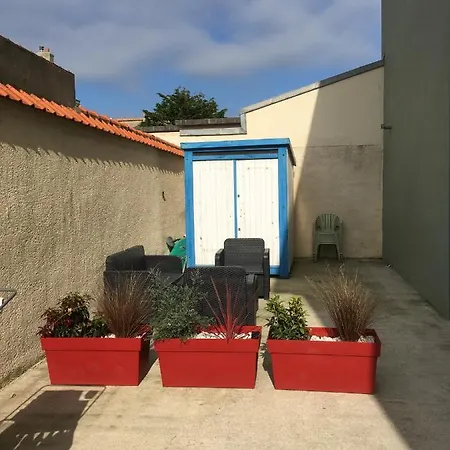 아파트 Sans Adieu